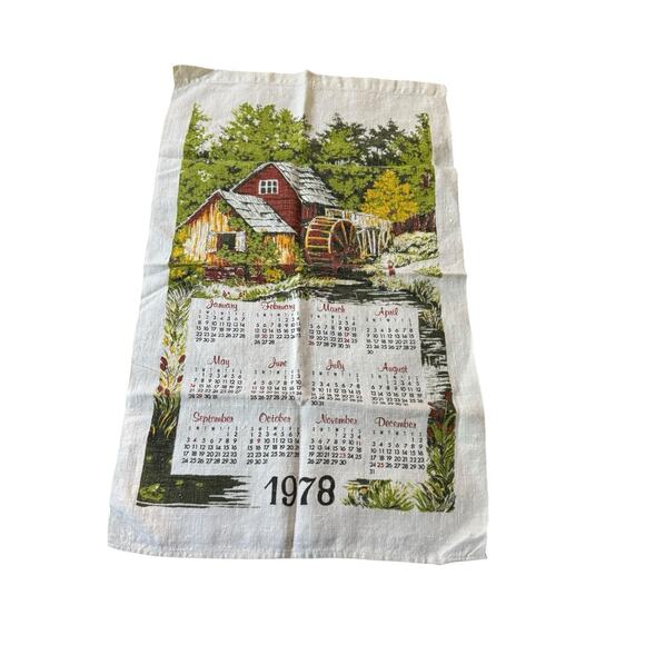 VTG 1978 Calendar Tea Towel Red Barn Country Scene Fall Colors Linen Kitchen - Picture 1 of 4